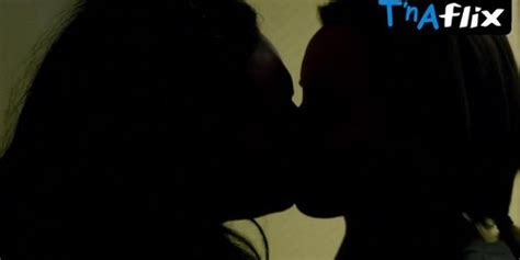 Natasha Lyonne Lesbian Scene In Orange Is The New Black Tnaflix