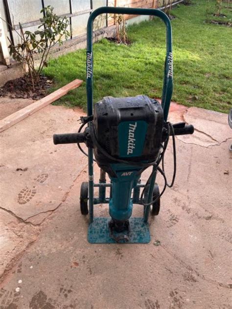 Makita HM1812