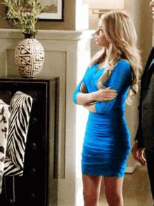 Sarah Hyland Hot GIFs Tenor