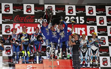 睽違19年之久 Yamaha鈴鹿8耐優勝 Yahoo奇摩汽車機車