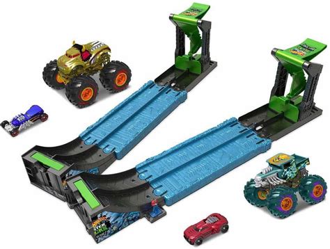 Amazon Hot Wheels Monster Trucks Roarin Rumble Toys Games