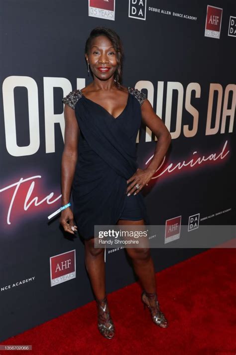 7 Hot Sexy Jeryl Prescott Bikini Pics