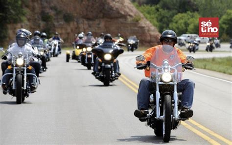 Cómo tramitar placas para un moto en Edomex