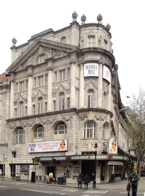 Novello Theatre, Aldwych