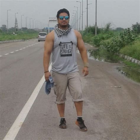 Suraj India Gay Travel Buddy