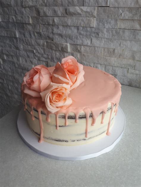 Semi Naked Cake Q S Cakes