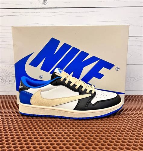 Купить кроссовки Nike Travis Scott x Air Jordan 1 Low (Найк Трэвис ...