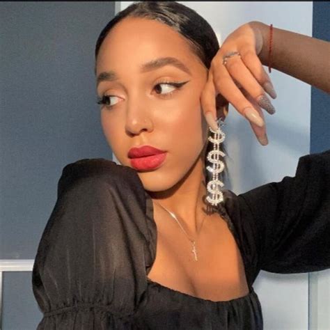 10 Hot Sexy Alisha Kone Bikini Pics