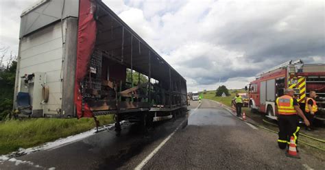 Meurthe Et Moselle Camion En Feu Sur La N4 Près De Lunéville Près De 10 Km De Bouchons