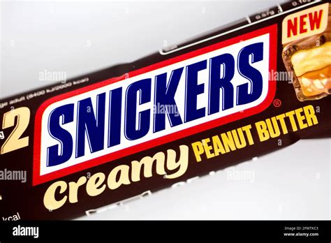 Snickers Creamy Peanut Butter Chocolate Bar Stock Photo - Alamy