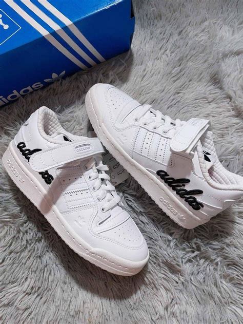 ADIDAS FORUM LOW, Women's Fashion, Footwear, Sneakers on Carousell