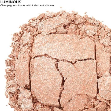 Naked Illuminated Shimmering Powder Highlighter In Colour Luminous Urban Decay Cosmetics