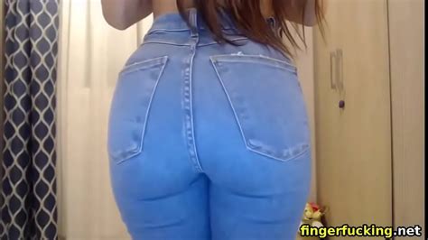 Hot Girl Shows Off Bubblebutt Xnxx