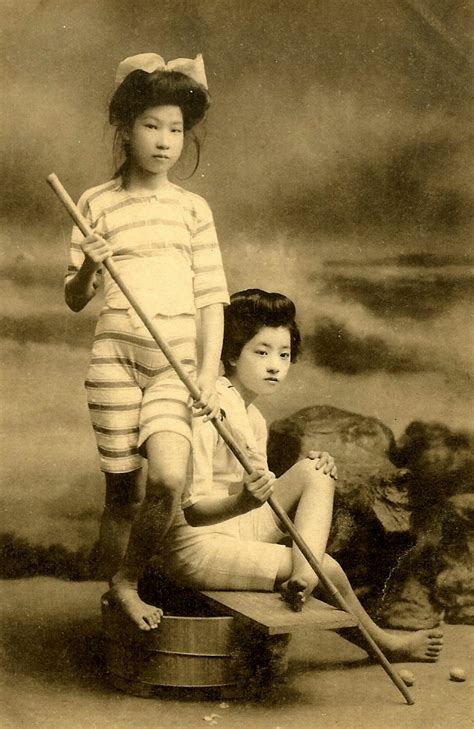 37 Rare Color Photos Of Young Japanese Girls Posing In Bathing Suits From The Early 20th Century