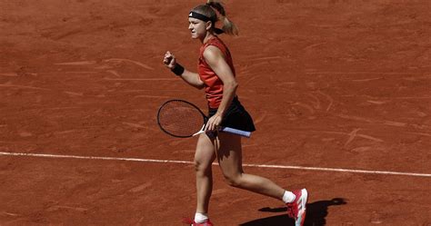 Roland Garros Muchova Makes Quarter Finals Takes Out Lucky Loser