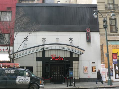 Night Club Facade — Kleinmann Architects