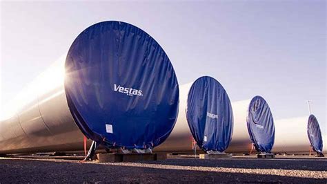 Los trabajadores de la fábrica de Vestas en Galicia dan por terminada