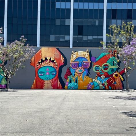 Ten Hundred Mural in Long Beach, CA (21 Photos)