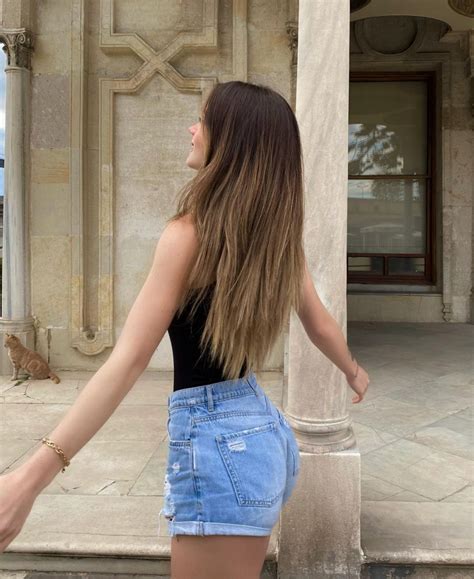 Instagram Melike Saygın Nude Photo 35