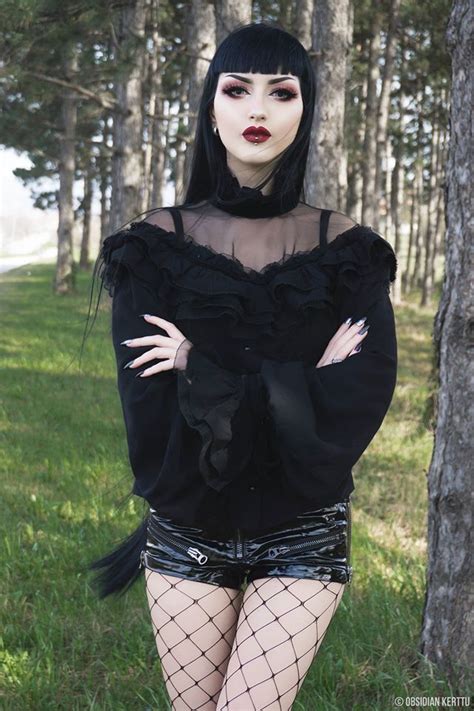 Modelmuaphoto © Obsidian Kerttu Welcome To Gothic And Amazing