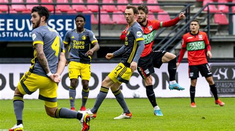 Feyenoord Na Rust Freewheelend Langs NEC 4 1