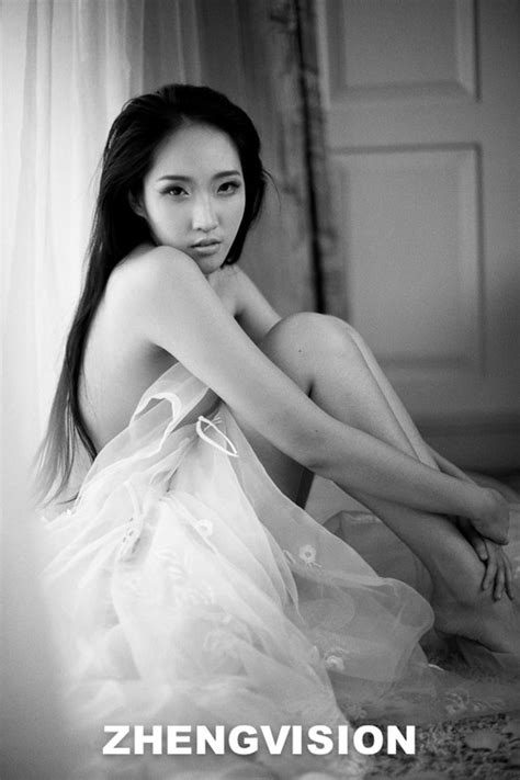 Sexy Nude Girl From HongKong Asia Boobs Fall Out