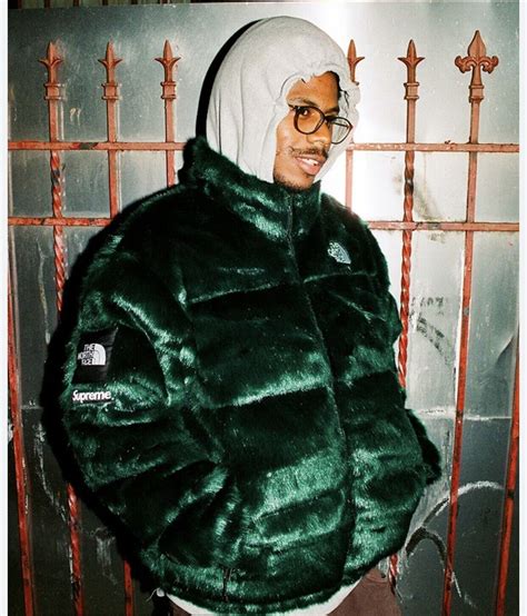 のため Supreme Supreme Fur Nuptse Jacketの通販 by のり s shopシュプリームならラクマ でタグも