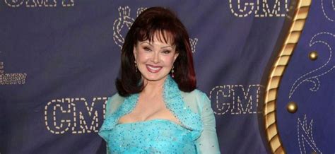10 Hot New Naomi Judd Bikini Pics