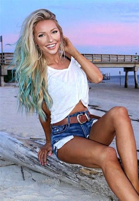 8 Hot Sexy Erin Alvey Bikini Pics