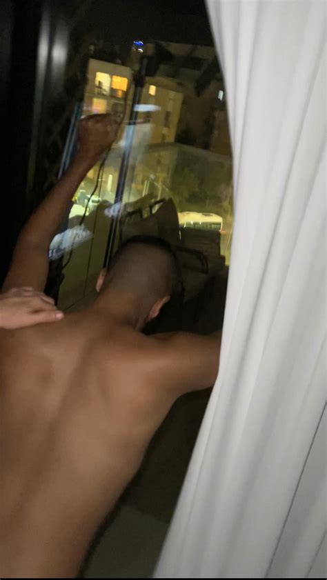 Wanna Fuck Me In Front Of The Whole City Scrolller