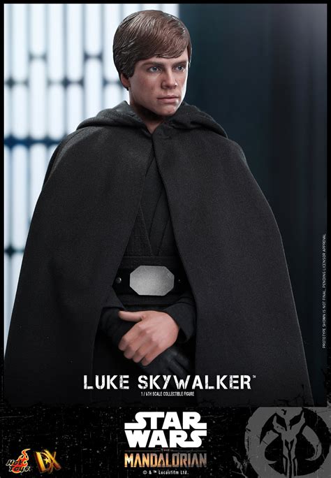 The Mandalorian Luke Skywalker Jedi Knight Figure By Hot Toys The Toyark News