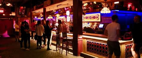 Best Trans And Gay Bars New York S Lgbtq Hotspots For