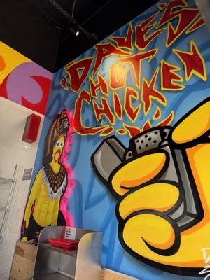 DAVES HOT CHICKEN Updated October 2024 76 Photos 74 Reviews 2075 Camino De La Reina