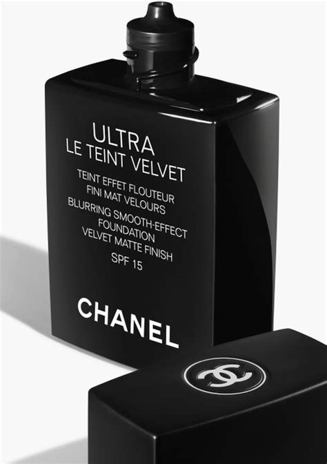CHANEL Ultra Le Teint Velvet BR42 30ml | bol.com