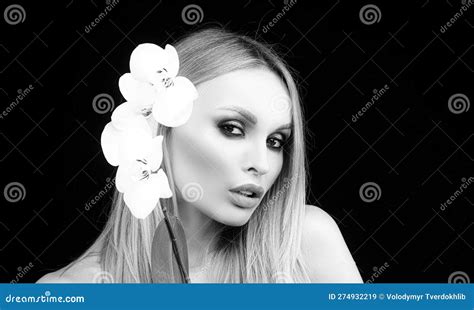Portrait Of Beautiful Model With Natural Nude Make Up Fashion And Beauty Woman With Flowers