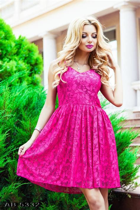 Малиновое платье 2019 - 80 модных фото | Портал для женщин WomanChoice.net