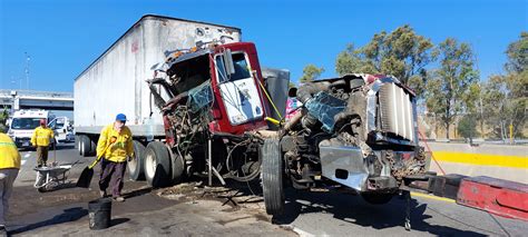 Tracto causa fuerte choque Noticias de Querétaro