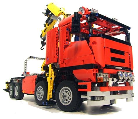 Legoism: Lego Technic 8258 Crane Truck Review: Drive, Tow, Lift, Tilt, Repeat