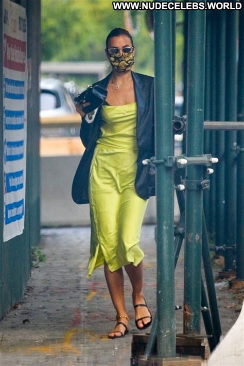 Kelly Bensimon No Source Posing Hot Babe Beautiful Celebrity Paparazzi