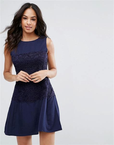 AX Paris Skaterkleid In Marineblau Mit Spitze An Der Taille Navy