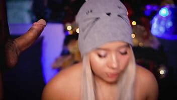 Horny Blonde Gives Her Boss A Footjob To Upload It To Xxx Pages XNXX