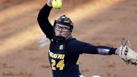 Espns Michele Smith Ranks Mizzous Softball Pitching Staff No 2 In