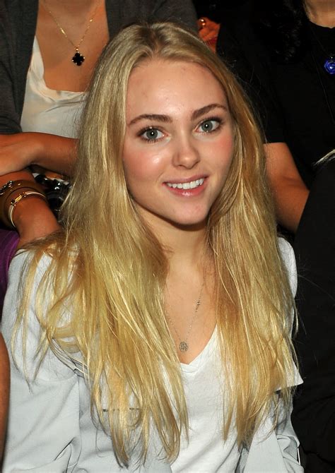 Annasophia Robb Hair