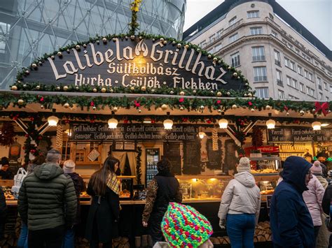 Vörösmarty Classic Xmas Market Budapest Where is the market