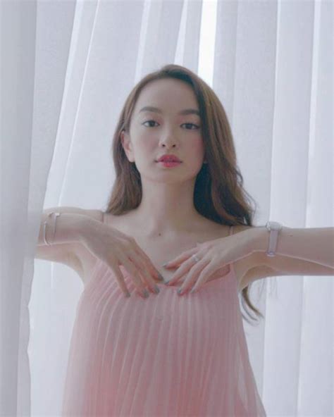 Ảnh Kaity Nguyễn sexy diện bikini hở hang cực sốc GenZ Relax