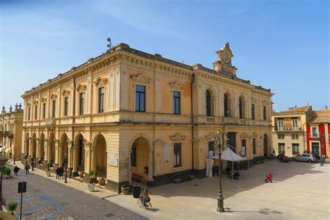 Palazzolo Acreide Borgo Barocco Del Val Di Noto Mondovagando