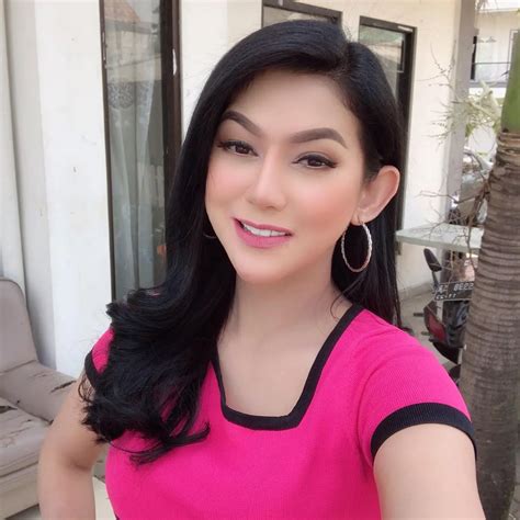7 Potret Cantiknya Sania Velova Pesinetron Adik Barbie Kumalasari Hot Liputan6