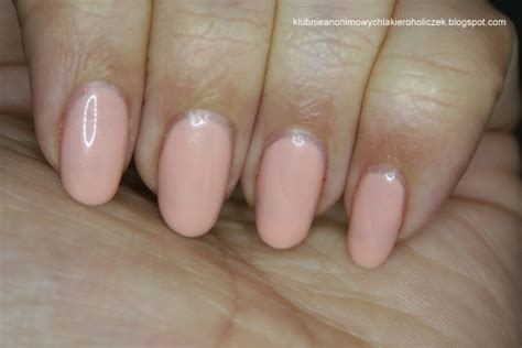 Klub Nieanonimowych Lakieroholiczek Lovely Nude Nail Polish