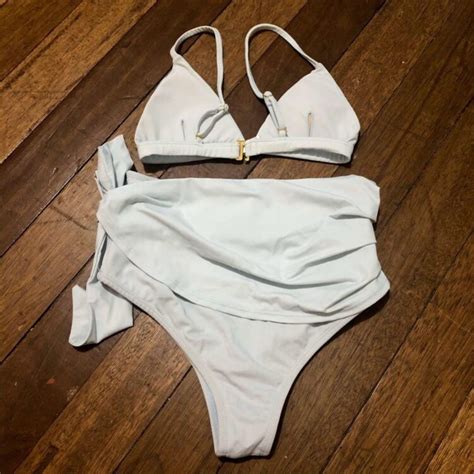 7 Hot Sexy Mari X Bikini Pics