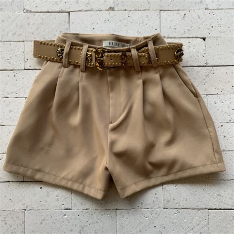 SHORT PENCES E CINTO APLIQUE PEDRAS LUXO NUDE Dondoca Moda Feminina